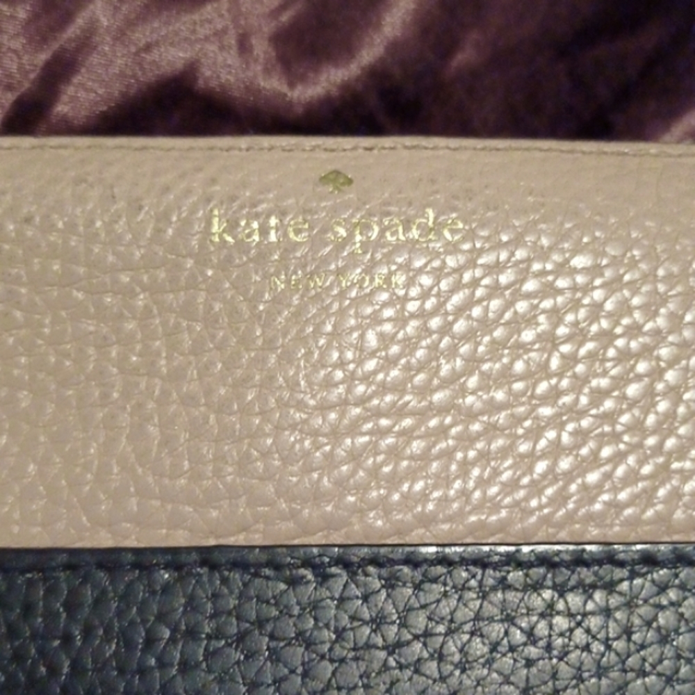 Kate Spade Wallet - Picture 2 of 7